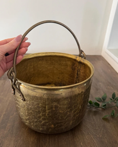 Pot de cuisson vintage en acier inoxydable avec poignée, design antique en laiton, écologique et de qualité alimentaire, pour cuisinière à gaz - Product Image 3
