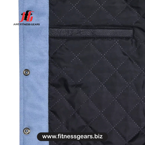 Veste bomber de baseball en satin unisexe pour homme, personnalisable en gros, avec col montant et logo frontal, haute qualité - Product Image 3