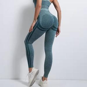 Ensemble de yoga pour femmes, style sportswear, prix abordable, matériau solide, meilleur design pour adultes, haute qualité, service OEM. - Product Image 5
