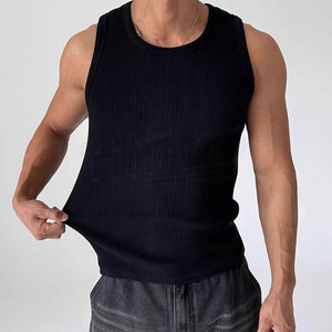 เสื้อกล้ามออกกำลังกายผู้ชายสำหรับฤดูร้อน ผลิตตามแบบ OEM ปรับแต่งได้ ผ้าริบยืดหยุ่น แห้งเร็ว ระบายอากาศดี ป้องกันไฟฟ้าสถิต เป็นมิตรกับสิ่งแวดล้อม ผลิตจากผ้าสแปนเด็กซ์/โพลีเอสเตอร์ - Product Image 5