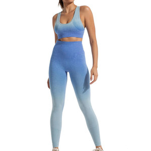 Vêtements de sport en ligne en promotion : Ensemble de yoga fabriqué au Pakistan pour femmes, vente en gros d'ensembles de yoga pour femmes - Product Image 1