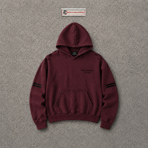 Sweat à capuche oversize pour homme, couleur bordeaux, effet usé, avec poche avant et bandes sur les manches, imprimé texte « Built Different » - Product Image 5