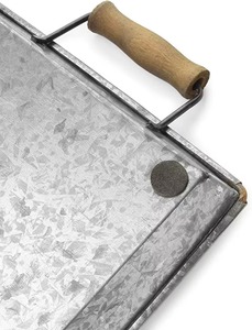 Bandeja Decorativa Rectangular de Metal con Asa de Madera, Estilo Industrial, Acabado Galvanizado, Juego de 2 Piezas - Product Image 3