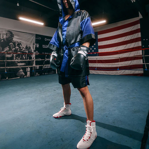 Robe de boxe de qualité supérieure, confortable, design personnalisé, polyester et coton, prix imbattable, pour clients exigeants. - Product Image 5