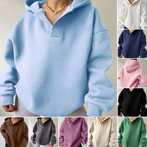 Sudadera con capucha de felpa francesa al por mayor, diseño personalizado, oversize, con hombros caídos, cuello en V profundo tipo polo, para mujer - Product Image 3