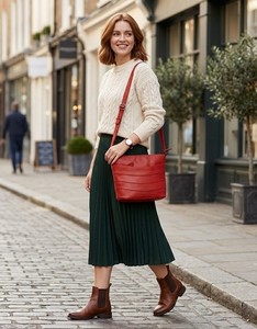 Genuine Leather Women Crossbody <b>Bag</b> with Large Storage Capacity and Leather Strap with Custom Color Options - Product Image 5