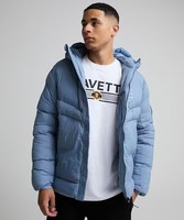 Veste matelassée à capuche bleu clair pour homme avec design patchwork, fermeture éclair, coupe-vent, vêtement décontracté d'hiver, coupe régulière, polyester épais
