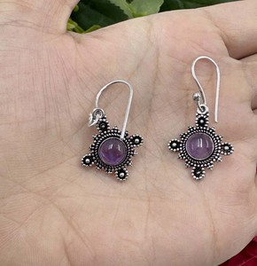 ต่างหูอเมทิสต์ขายดี แฟชั่นแบบห้อยประดับพลอยสีม่วง ชุบเงินแท้ 925 - Product Image 1