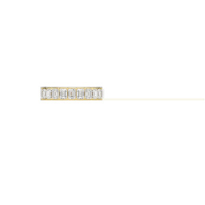 แหวนเพชรทรงเอเมอรัลด์แบบเต็มวง ประดับเพชรแบบแชร์ด์พรอง - Product Image 3