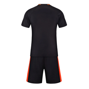 Uniforme de Fútbol Personalizado de Última Moda OEM, Traje de Entrenamiento de Fútbol para Hombre, Uniforme de Fútbol Sublimado para Equipo - Product Image 4