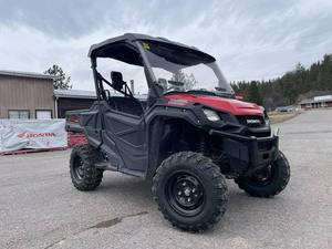 Véhicule utilitaire agricole Pioneer 1000 Base UTV - Product Image 2
