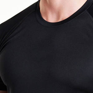 T-shirt sportif pour homme, design décontracté et moderne, couleurs unies, coton de haute qualité, fabriqué au Pakistan - Product Image 6