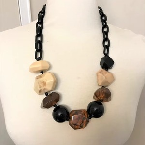 Collar de Ángel de Resina de Alta Gama, Joyería Ecológica Hecha a Mano, Accesorio de Moda Elegante, Boutique Única - Product Image 5