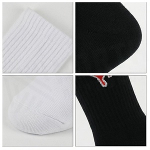Chaussettes de sport noires et blanches à motif lettres, respirantes, tricotées pour le basketball, adultes - Product Image 4