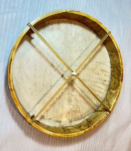 Tambour rond shamanique fait main de 16 pouces avec cadre en peau de chèvre, fabriqué par un fabricant professionnel de tambours shamaniques - Product Image 4