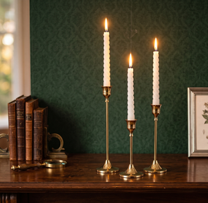 Candélabre Boucle Dorée Élégant à 5 Bras, Design Infini Unique, en Métal Doré, Décoration de Noël et d'Événements, Porte-Bougie - Product Image 3