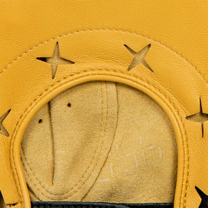 Gants de conduite en cuir jaune avec design perforé, sangle de poignet réglable, unisexe, respirants, à doigts complets, pour toutes les saisons - Product Image 6