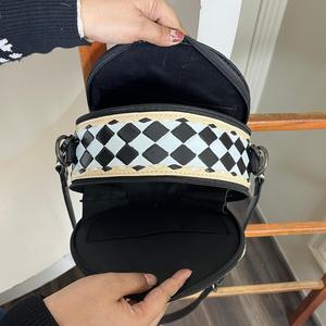 กระเป๋าหนังแท้ลายตารางหมากรุกสีดำขาว ทรงกลมสะพายข้าง ขนาดใหญ่ สำหรับผู้หญิงและเด็กผู้หญิง ขายส่งแบบใหม่ - Product Image 5