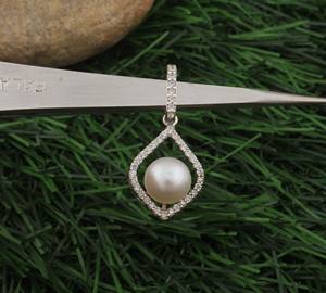 Trending Vintage Handmade 925 Sterling Silver Platinum Plated Pearl Necklace Artisan Crafted Statement <b>Jewelry</b> Sustainable Gift - Product Image 5