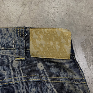 <span class=keywords><strong>Jeans</strong></span> Cargo Blu Scuro con Etichetta in <span class=keywords><strong>Pelle</strong></span> Personalizzata, Stampa Laser, Strisce Bruciate, Gamba Larga, Stile Vintage Streetwear - Product Image 2