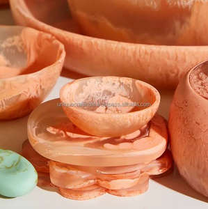 Elegante Tazón Clásico Ondulado de Resina Epoxi Blanco Ahumado con Contraste, Superficie Mate Pulida Premium, Ecológico y Hecho a Mano para Bodas - Product Image 3