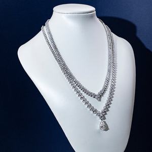 AMBER JEWELS Ensemble de collier de luxe en moissanite plaqué or 14K, taille poire, serti griffe goutte d'eau, bijoux de mariage unisexe IGI - Product Image 1