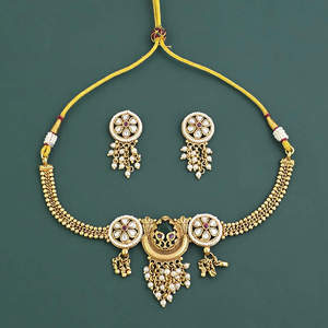 Impresionante y Exclusiva Colección de Collares Antiguos de Diseño Impecable con Baño de Oro Mate 231875 - Product Image 2
