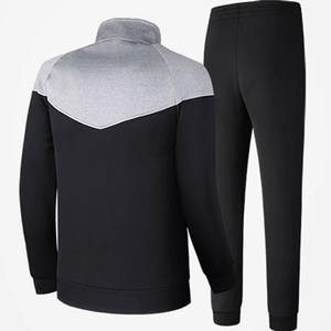 Ensemble de survêtement pour hommes sportifs, tissu flexible pour un usage quotidien, adapté aux entraînements à la salle de sport, au jogging, aux séances d'entraînement et aux activités de plein air. - Product Image 2