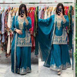 Conjunto de traje Sharara de seda crepé natural pura con bordado pesado, trabajo de Moti y Latkan Dori elegante, completamente cosido, ropa étnica festiva. - Product Image 2