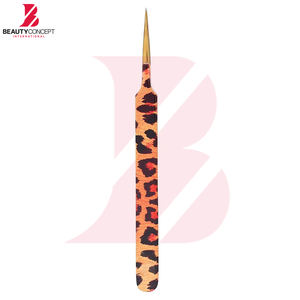 Pinces à cils personnalisées à motifs imprimés, ensemble de pinces à cils professionnelles en acier inoxydable à pointe en fibre pour volume avec embouts plaqués or - Product Image 2