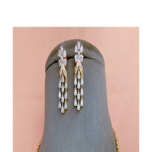 Stylish Best Quality <b>Gold</b> Plated Stones Look <b>Necklace</b> <b>Set</b> With <b>Earrings</b> for Wedding Festive Wear Collection For Women - Product Image 2