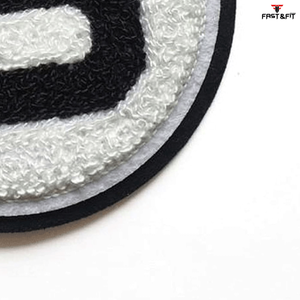 Parches Bordados Personalizados de PU con Diseño 3D y Borde Merrow Adhesivo para Sombreros y Ropa - Tamaños Personalizados, Diseños OEM - Product Image 4