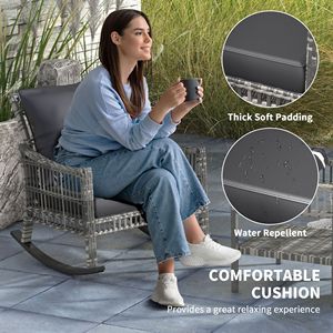 Set di 3 sedie a dondolo da esterno in rattan PE grigio resistente alle intemperie con piano del tavolo in vetro temperato e struttura in ferro - Product Image 6