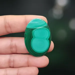 พลอยมาลาไคต์สีเขียวทรงหลังเบี้ยสำหรับนักออกแบบเครื่องประดับขายส่ง - Product Image 4