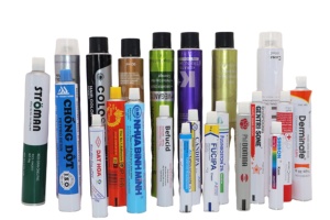 Tube d'emballage cosmétique de luxe personnalisé en aluminium 99,7 % facile à transporter avec logo personnalisé et bouchon à vis GREEN PACKAGING 50-120 ml - Product Image 1
