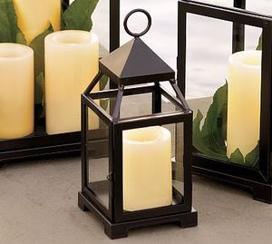 Durable metal candle lantern with strong handle easy to carry for outdoor activities and <b>emergency</b> <b>lighting</b> purposes - Product Image 2