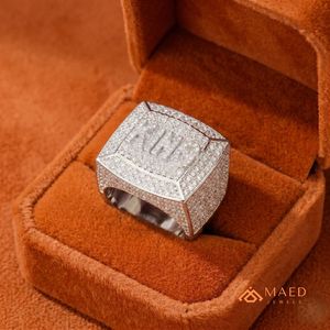 Anillo de Hombre en Tono Plateado con Baño de Oro y Moissanita Cuadrada, Estilo Hip Hop, para Regalo de Aniversario - Product Image 4