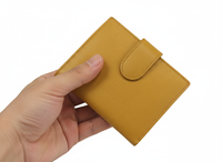 WRIZA Dompet Lipat Dua Kulit Asli Wanita Premium Warna Kuning Mustard dengan Kantong Koin dan RFID Blocking |   Pesta Kartu Kredit Kompak