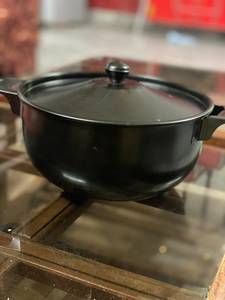 Casserole noire avec couvercle, pot à sauce profond rond, ustensile de cuisine pour cuisinière à gaz, électrique et à induction, vente en gros - Product Image 1
