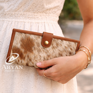 กระเป๋าสตางค์หนังวัวแท้สำหรับผู้หญิง กระเป๋าใส่สมุดเช็คแบบยาวพร้อมตัวล็อคแบบกระดุม ช่องใส่บัตร และกระเป๋าคลัทช์ขนาดใหญ่ - Product Image 1