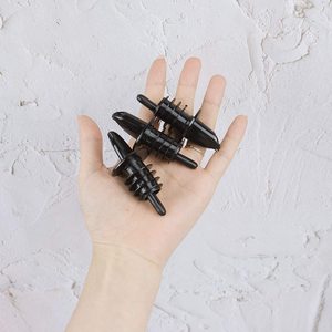 Hot Selling Bar Tool Easy Use <b>Plastic</b> <b>Rubber</b> Wine Aerator Dispenser Bottle Spout Free Flow Oil Vinegar Wine Oil Bottles - Product Image 1