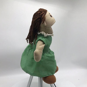 Muñeca de Peluche Personalizada con Vestido Verde y Lazo, 31cm-50cm, Material Súper Suave para Niñas de 3 Años en Adelante - Product Image 2