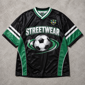 เสื้อฟุตบอลผู้ชายระบายอากาศได้ดี ทรงโอเวอร์ไซส์ ผ้าโพลีเอสเตอร์ 100% พิมพ์ลายกราฟิก สไตล์สตรีทแวร์ เสื้อยืดโพลีเอสเตอร์ทรงโอเวอร์ไซส์ ระบายอากาศได้ดี - Product Image 1