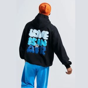 Sudadera con capucha personalizada de algodón grueso con estampado gráfico en relieve, estilo gótico urbano, venta al por mayor, alta calidad - Product Image 4