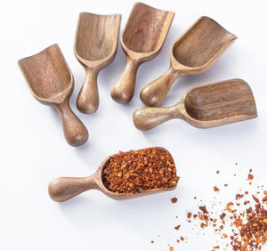 Cuillère en bois pour la cuisine, la cuisson, le mélange, la préparation des plats, écologique, à long manche, ustensile en bois massif naturel - Product Image 1