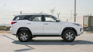 TOYOTA 2026 NUEVO DE FÁBRICA, 0KM, 7 PLAZAS, 4 CILINDROS, 199HP, TRANSMISIÓN AUTOMÁTICA - Product Image 2