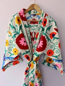 Kimono Morado de Excelente Calidad, Hecho a Mano en India, con Bordado, para Mujer, Disponible al por Mayor - Product Image 5
