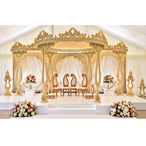 Magnífico Mandap de Madera con Diseño Paisley para Bodas Gujarati, Mandap Avni con Corona, Mandap Tradicional Indio para Bodas en EE. UU. - Product Image 1