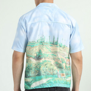 เสื้อเชิ้ตแขนสั้นลำลองสำหรับผู้ชาย ลายภูมิทัศน์วาดด้วยมือ ทรงปกติ ผ้าทอ สีฟ้าอมเขียว - Product Image 5