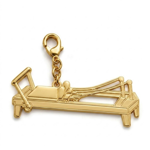 Porte-clés personnalisé en métal pour Pilates Reformer, breloque de sac fitness en émail, pendentif or rose, cadeaux pour instructeurs de gym, souvenir promotionnel - Product Image 1